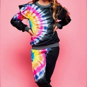 Lola and the boys 6t rainbow sweatsuit